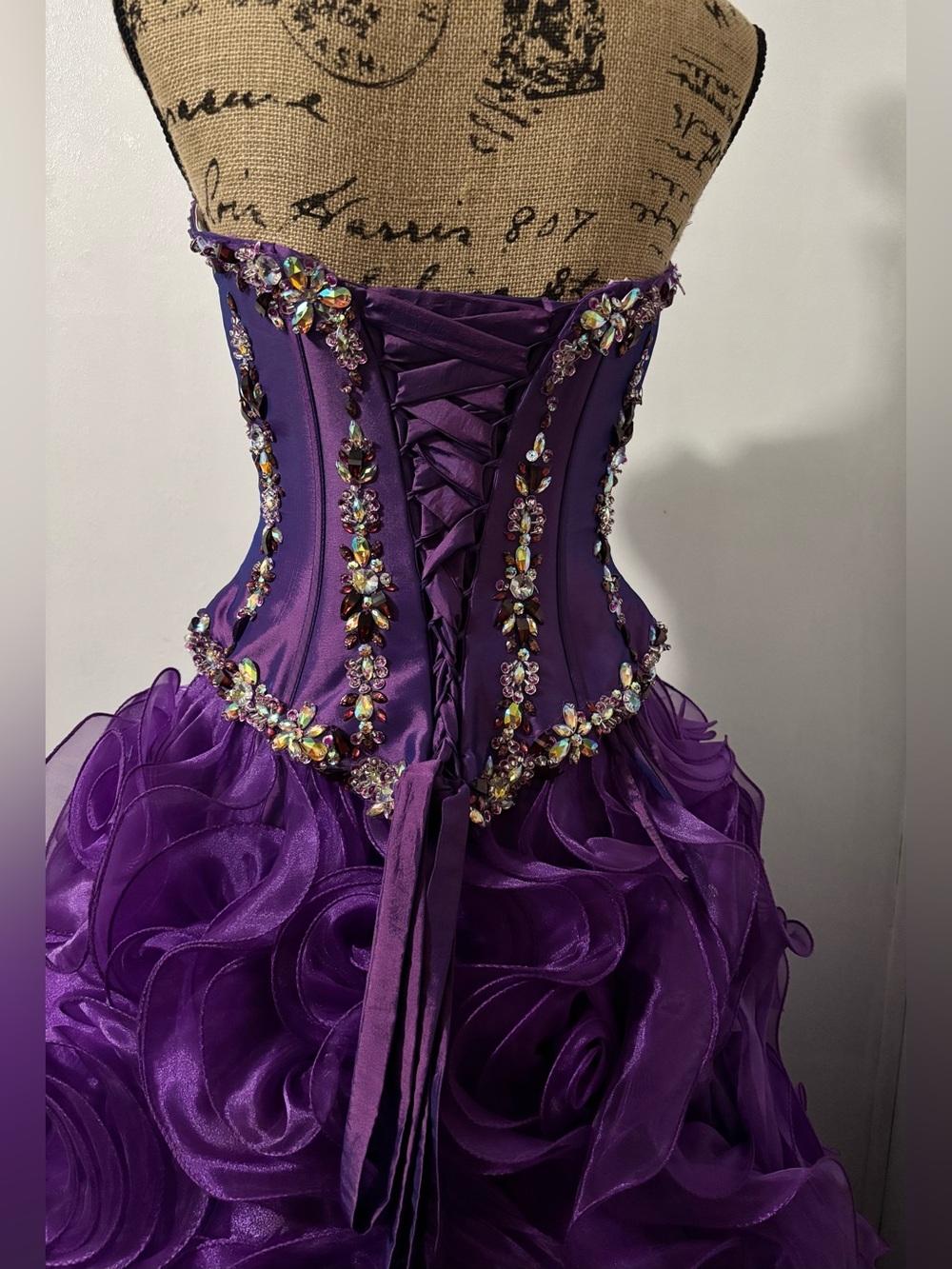 Q By Da Vincy Quinceañera Style Dress Size 8 - Picture 8 of 13